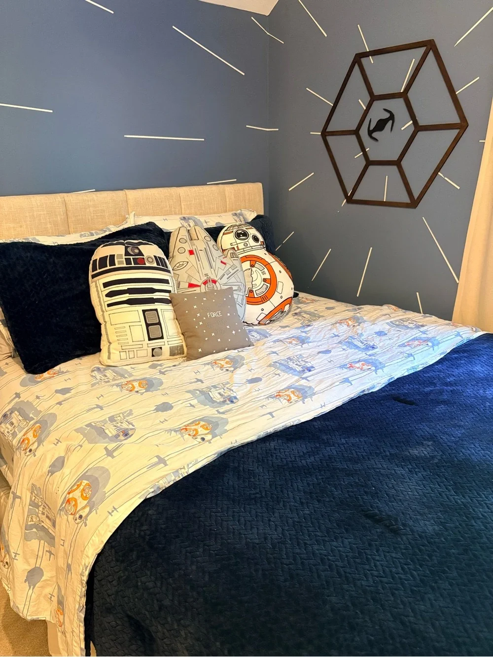 Pottery Barn Star Wars Decorative Pillow Set - 4 Pillows Included